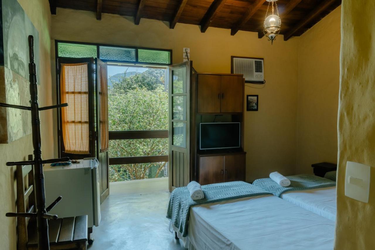 Pouso Do Farol Hotel Ubatuba Kültér fotó